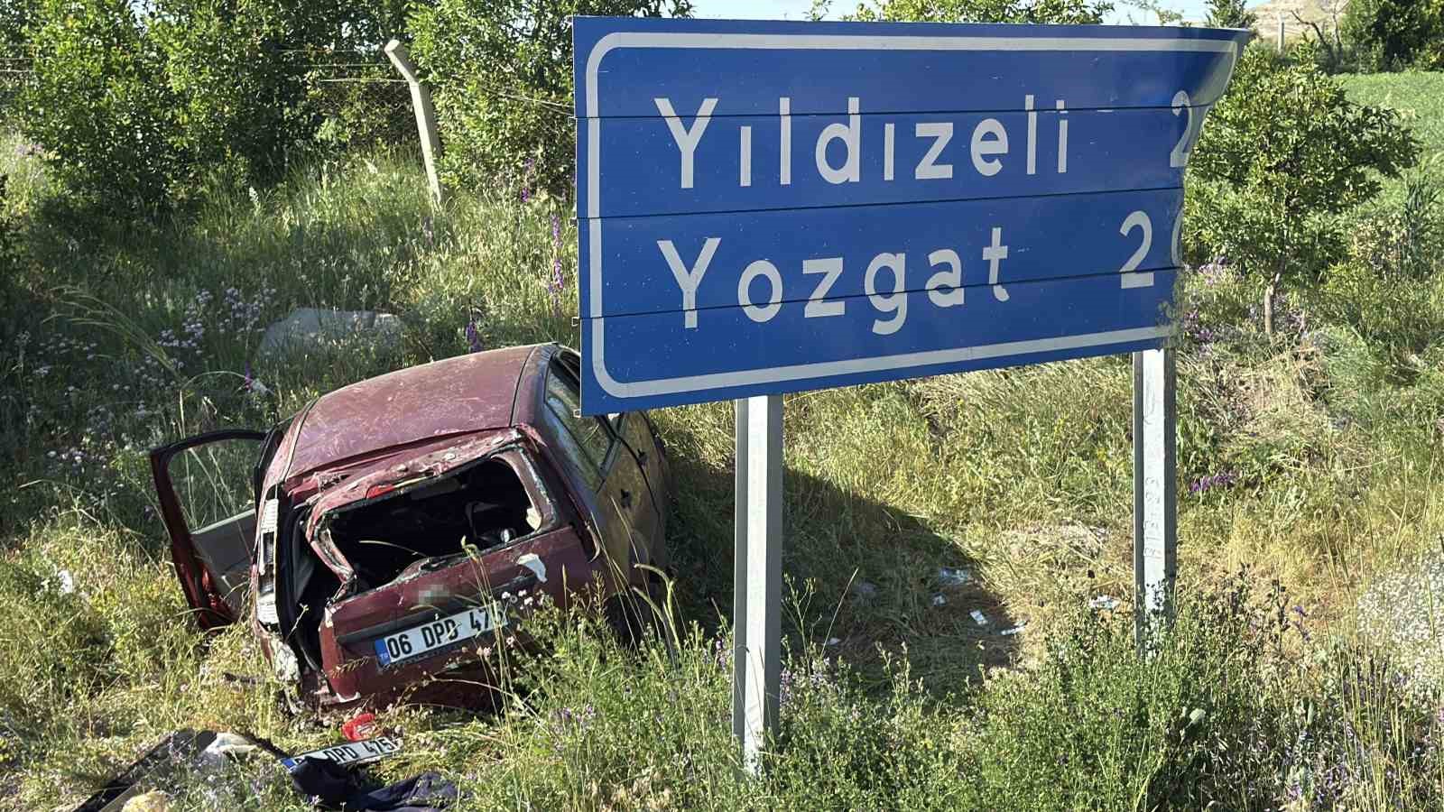 Kontrolden çıkan otomobil şarampole uçtu: 1’i ağır 3 yaralı