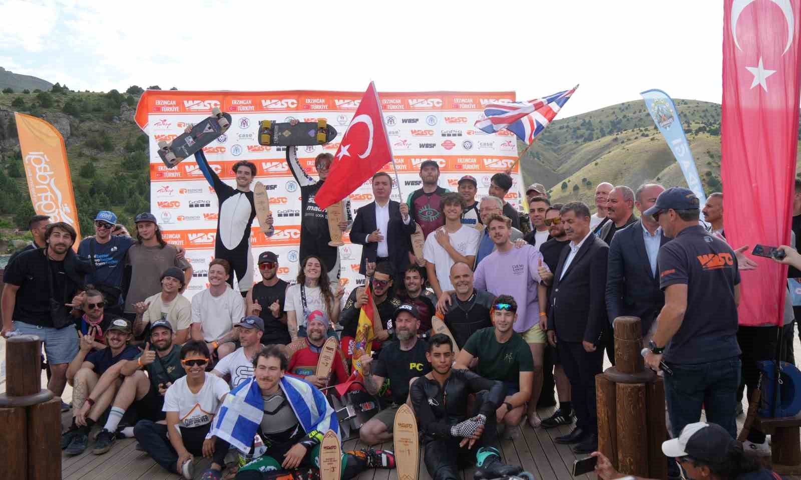 Erzincan’da Dünya Kaykay İniş Şampiyonası sona erdi