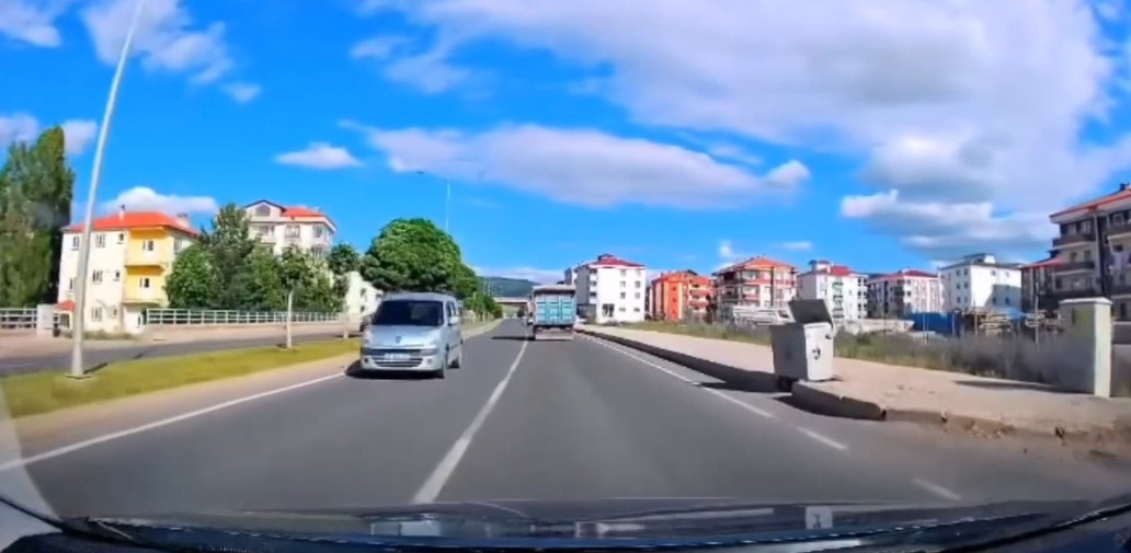 Ters yönde ilerleyen iki araca 18 bin lira ceza