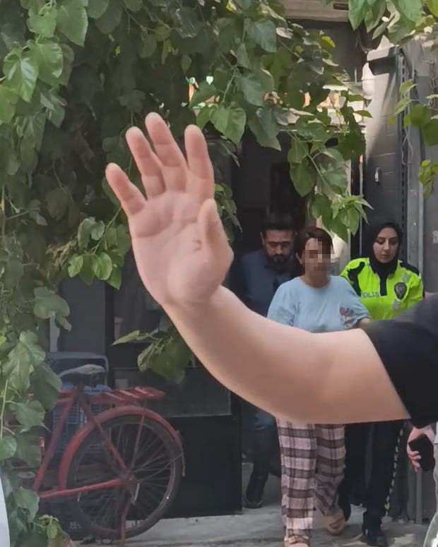 Manisa&rsquo;da kan donduran cinayet: Kızını boğarak &ouml;ld&uuml;rd&uuml;
