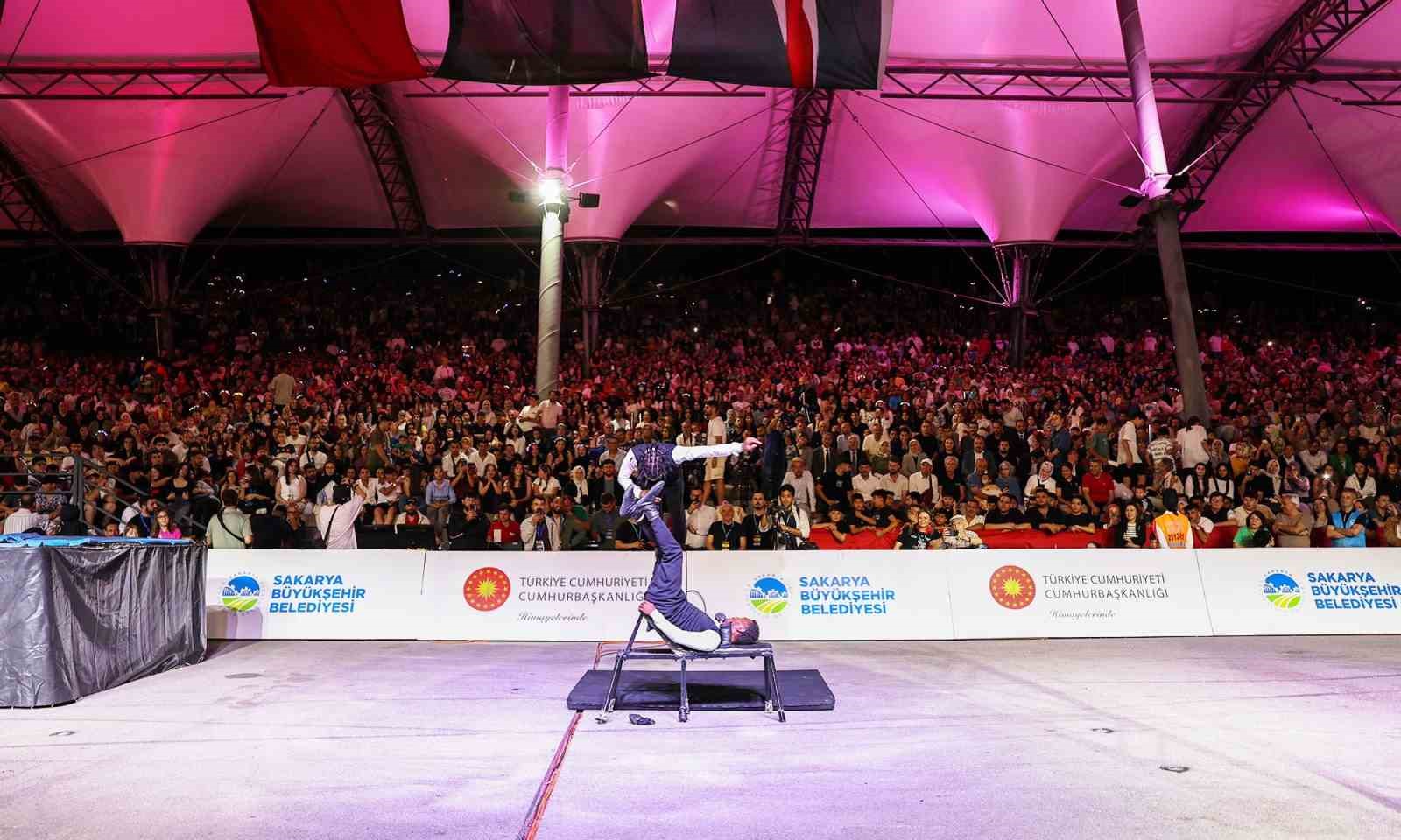 Dünyanın pedalı Sakarya’da döndü: Şampiyona festivale dönüştü
