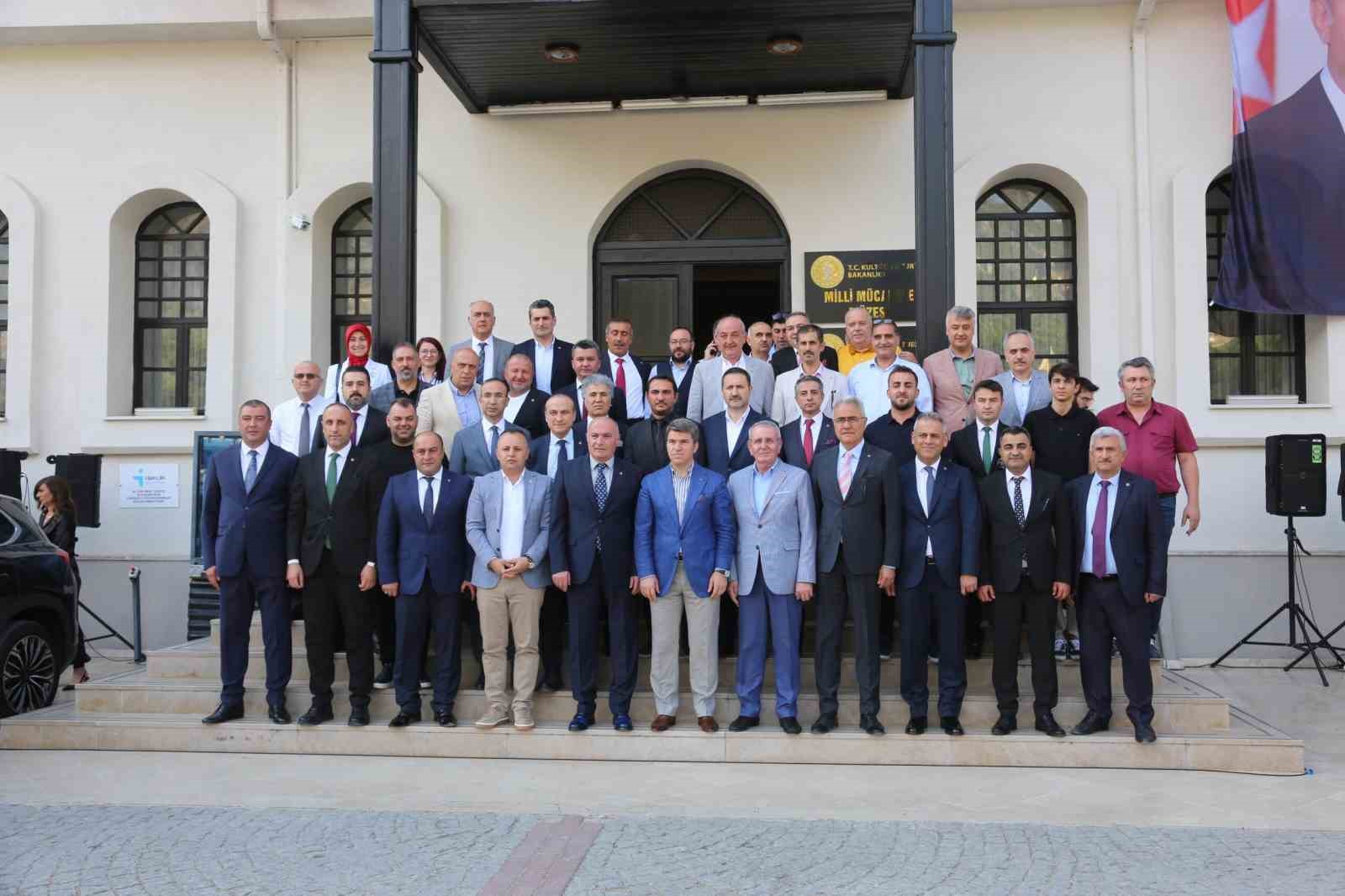 Cumhuriyeti kuran şehirler bir araya geldi
