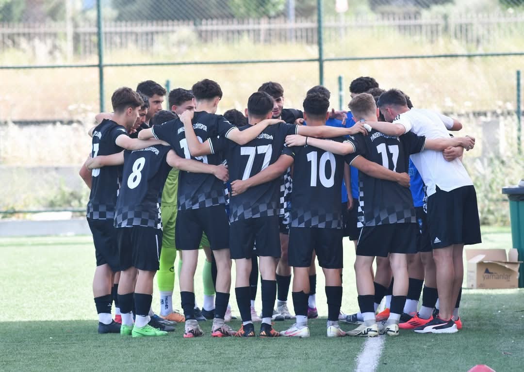 Yunusemre’nin U17’leri Türkiye Şampiyonası’na hazır