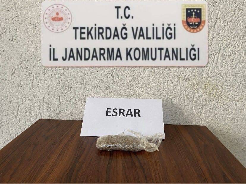 Tekirdağ&rsquo;da cezaevine giden ziyaret&ccedil;iden uyuşturucu &ccedil;ıktı
