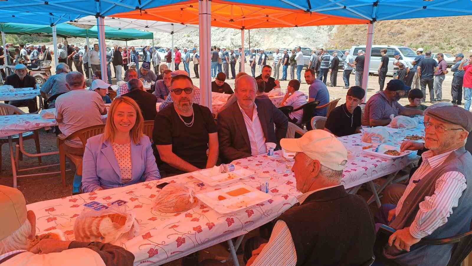 50 yıl aradan sonra yağmur ve ş&uuml;k&uuml;r duası
