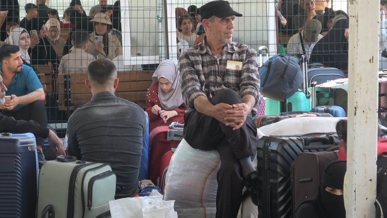 Suriyelilerden Türkiye’ye veda: "Şimdi vatanı büyütme zamanı"
