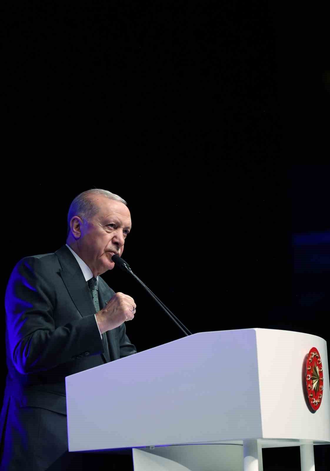 Cumhurbaşkanı Erdoğan: "İsrail ve destekçilerinin, komşumuz İran’a yönelik saldırılarının daha büyük bir felakete dönüşmemesi için yoğun çaba harcıyoruz"
