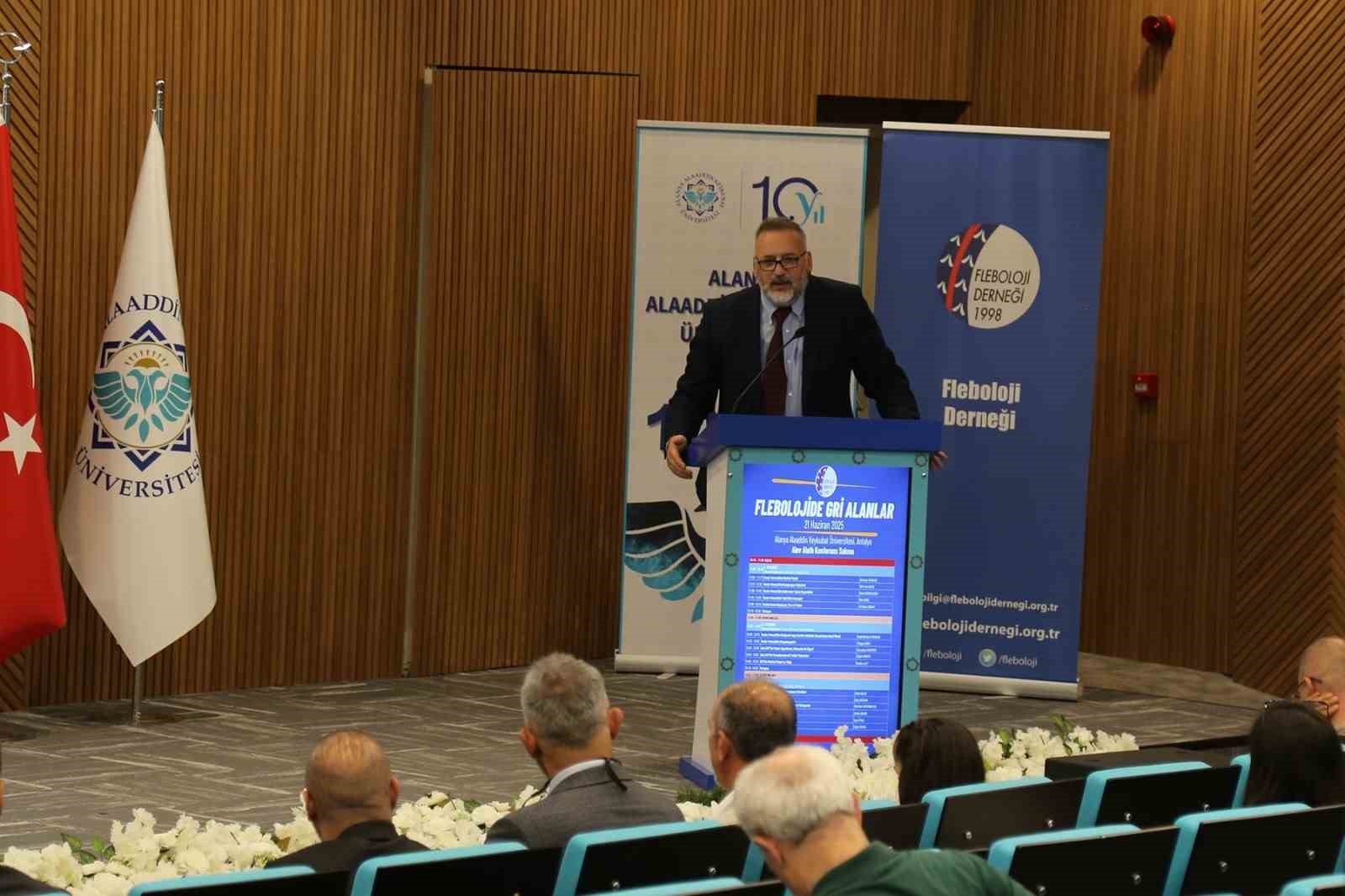 Kalp ve damar cerrahları ALKÜ’de buluştu
