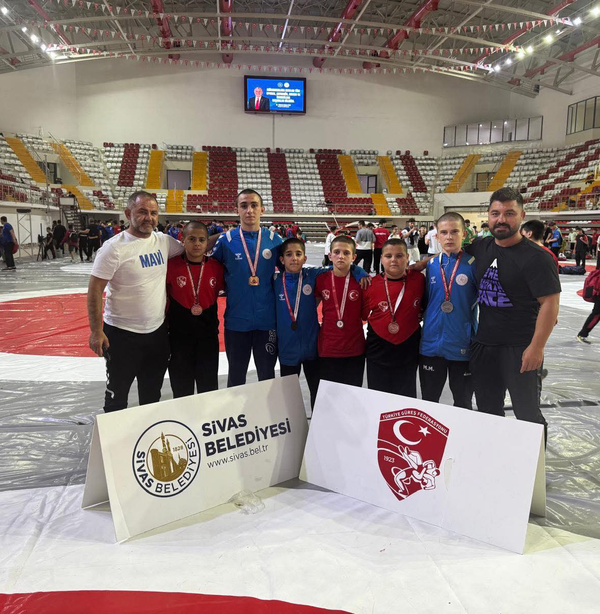 Korkuteli’nin güreşçisi 78 kiloda Türkiye şampiyonu oldu