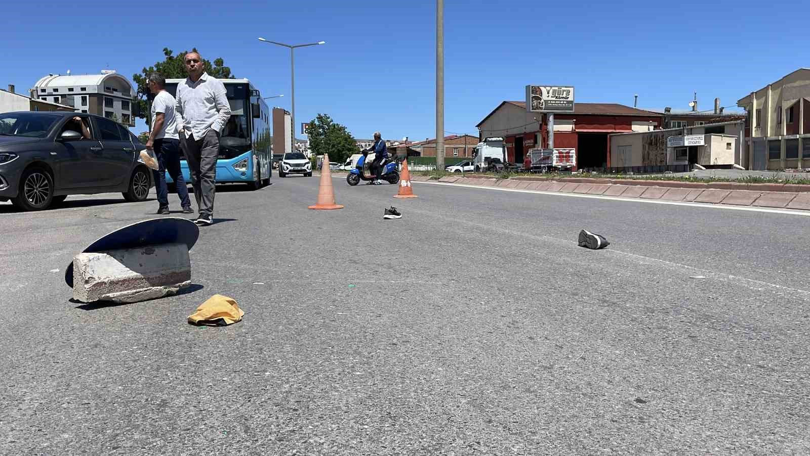 Sivas’ta kamyonetin çarptığı yaşlı adam hayatını kaybetti