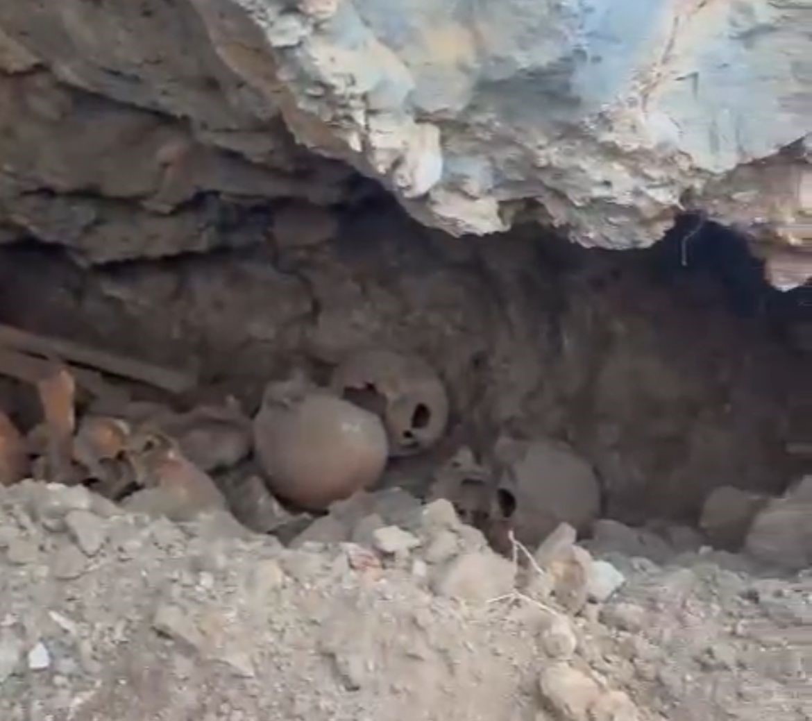 Temel a&ccedil;ma &ccedil;alışması sırasında kafatasları ve kemikler &ccedil;ıktı
