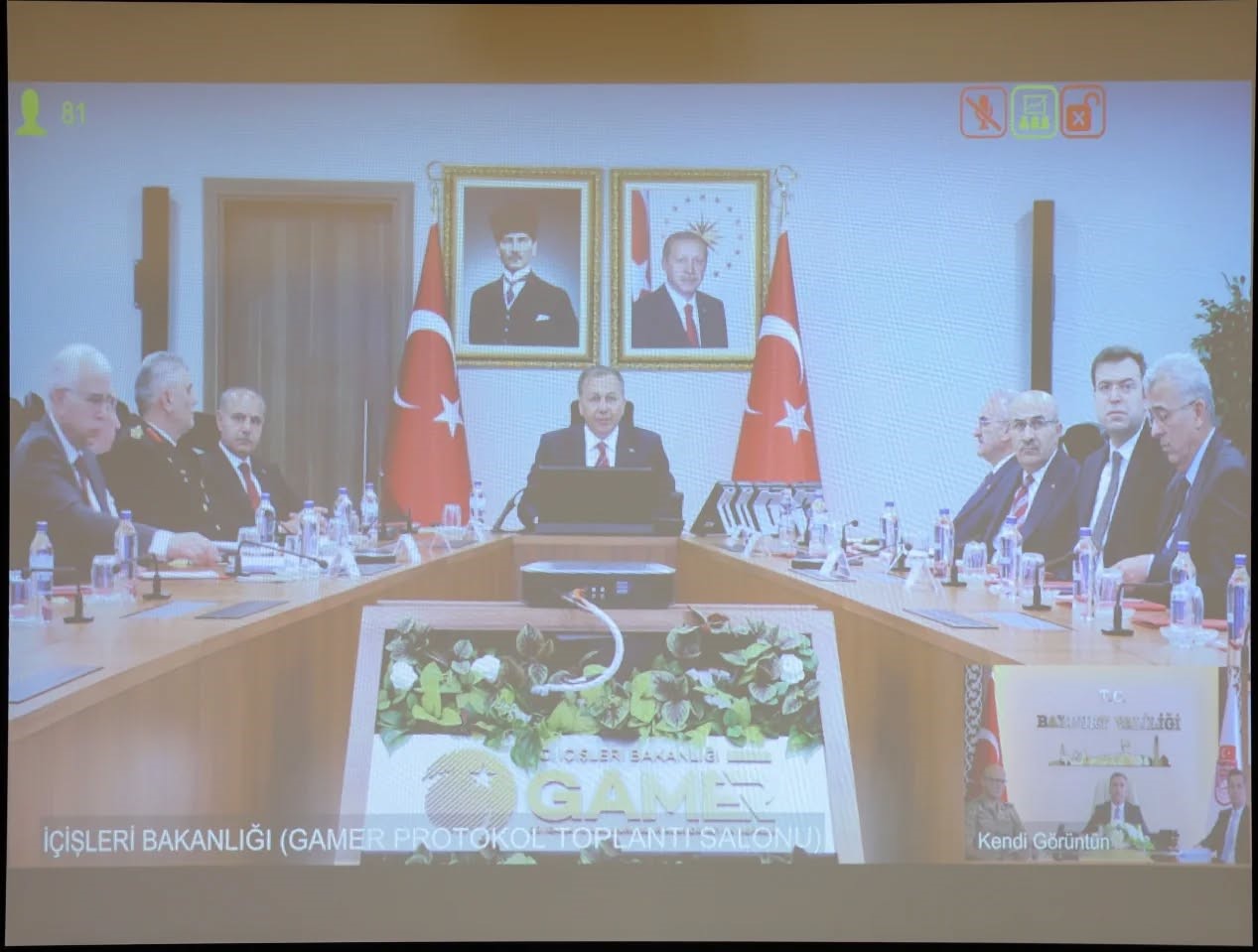 Vali Eldivan Asayiş ve G&uuml;venlik Toplantısı&rsquo;na katıldı
