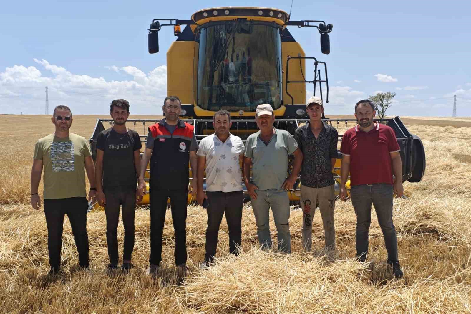 Uşak’ta tarım ekiplerinden biçerdöverlere sıkı denetim

