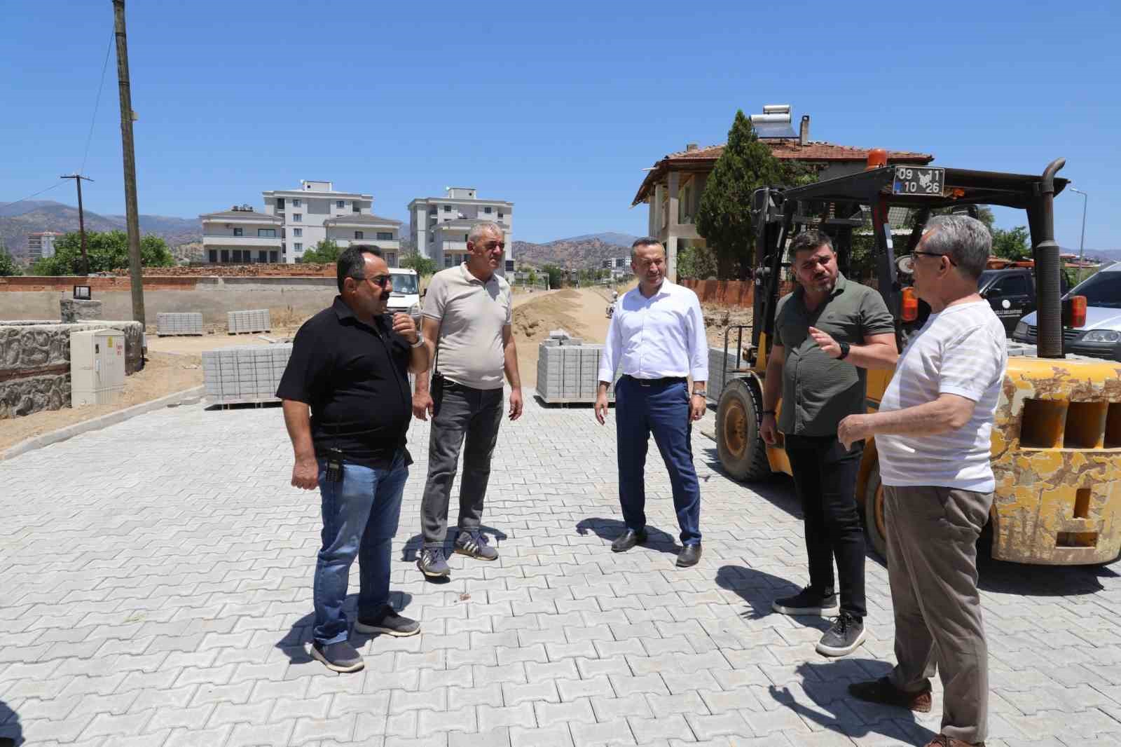 Başkan Tetik, ekiplerin çalışmasını yerinde inceledi