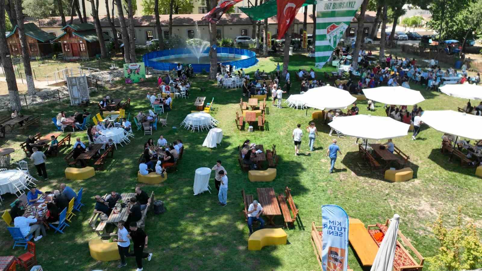 Geleneksel piknik, gencinden yaşlısına t&uuml;m herkesi bir araya getirdi

