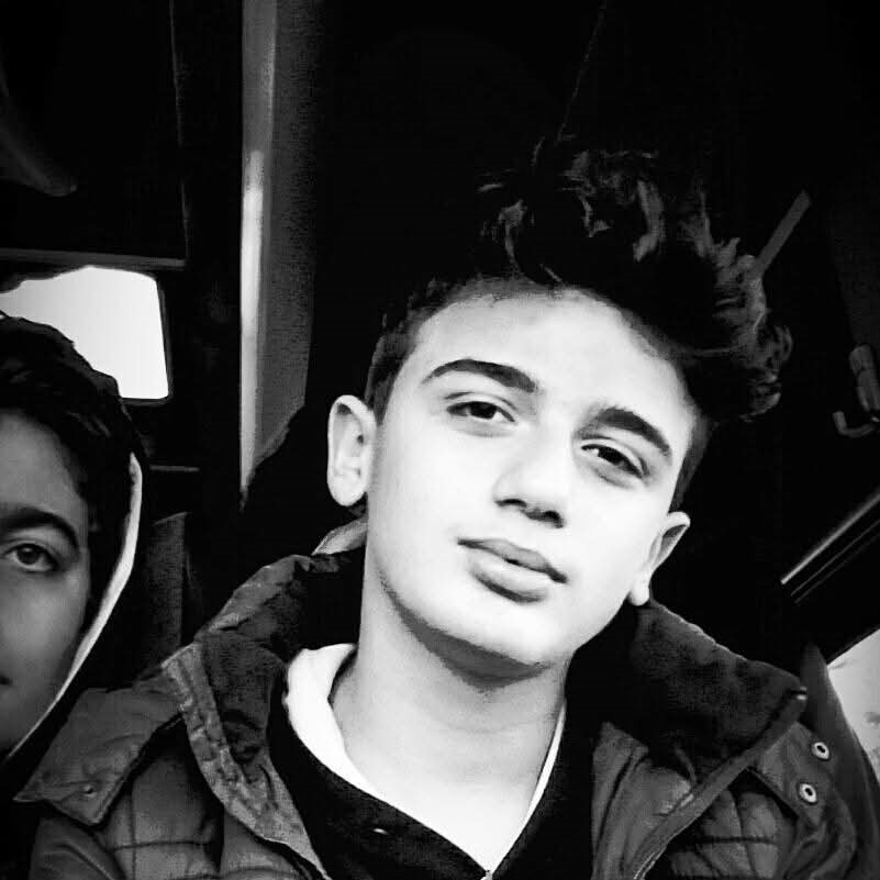 Alkoll&uuml; s&uuml;r&uuml;c&uuml;n&uuml;n hayattan kopardığı gen&ccedil;, son yolculuğuna uğurlandı
