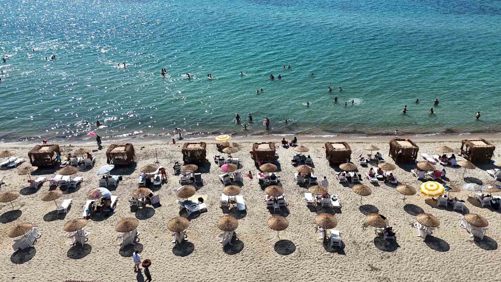 Gurbetçiler, Bulgar ve Yunan tatilciler Saros’ta tatil yapıyor