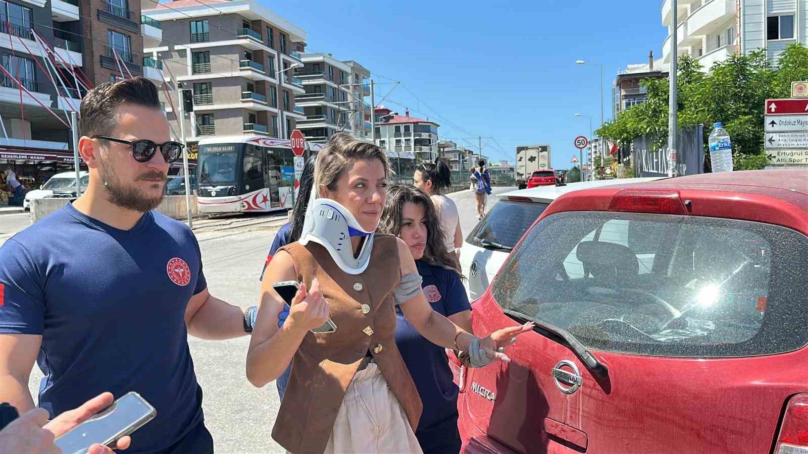 Cadde birleşiminde otomobiller çarpıştı: 1 yaralı