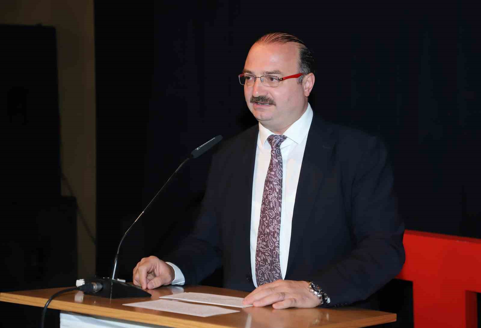 Tedxatat&uuml;rkuniversity etkinliği "neden olmasın?" temasıyla ger&ccedil;ekleşti
