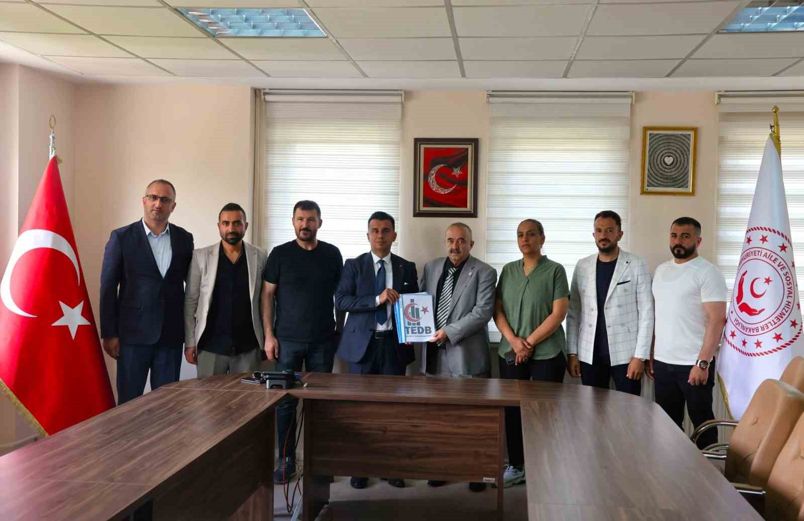 Emlak danışmanlarından Aile Yılı&rsquo;na destek: Gen&ccedil;lere konut kiralama desteği g&uuml;ndemde
