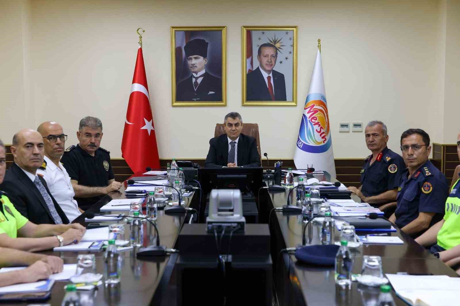 Mersin’de son bir haftada 826 aranan şahıs yakalandı