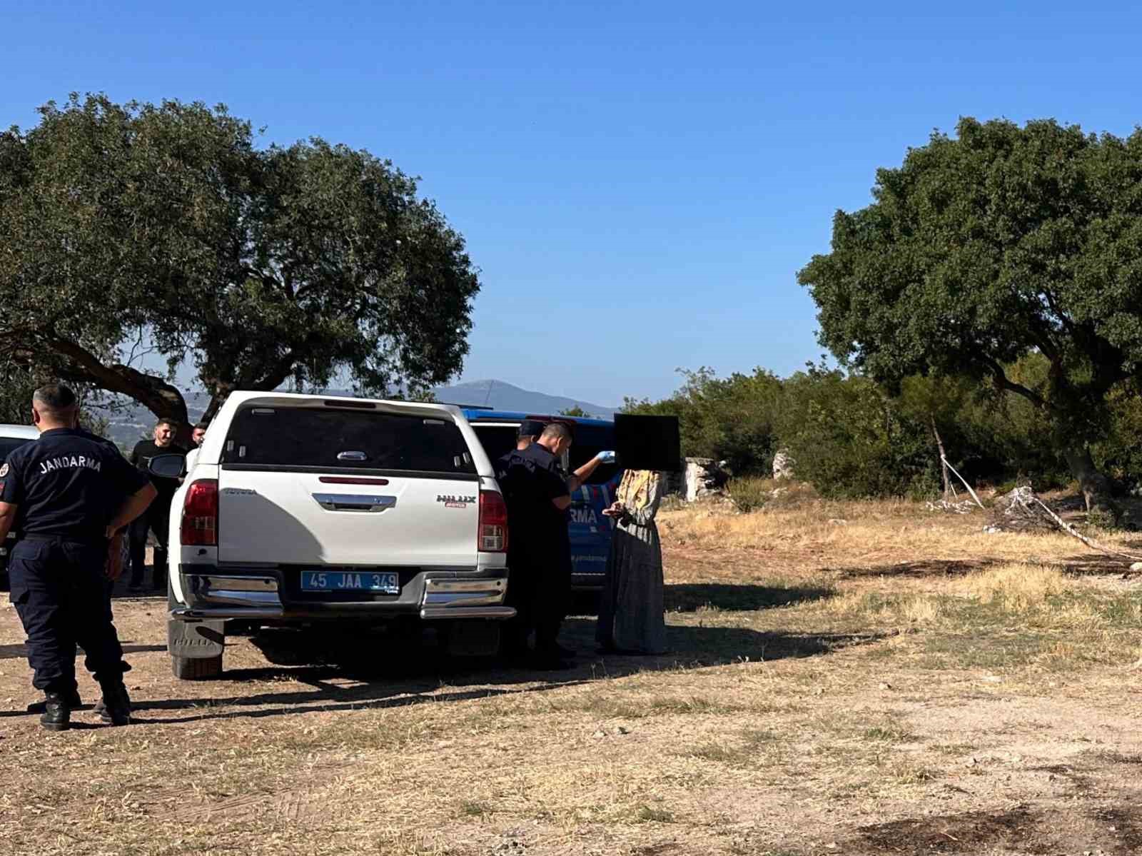 Soma&rsquo;da semaver ateşinden &ccedil;ıkan yangın s&ouml;nd&uuml;r&uuml;ld&uuml;: 1 g&ouml;zaltı
