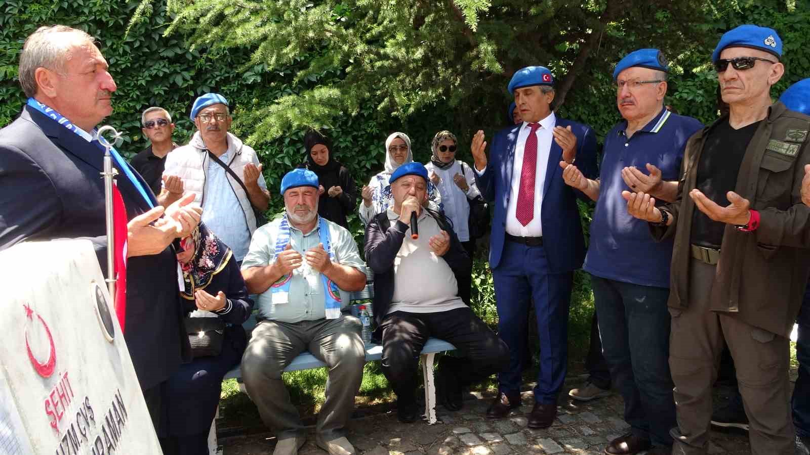 Erciyes Mavi Kartalları, K&uuml;tahya&rsquo;da şehit aileleriyle buluştu
