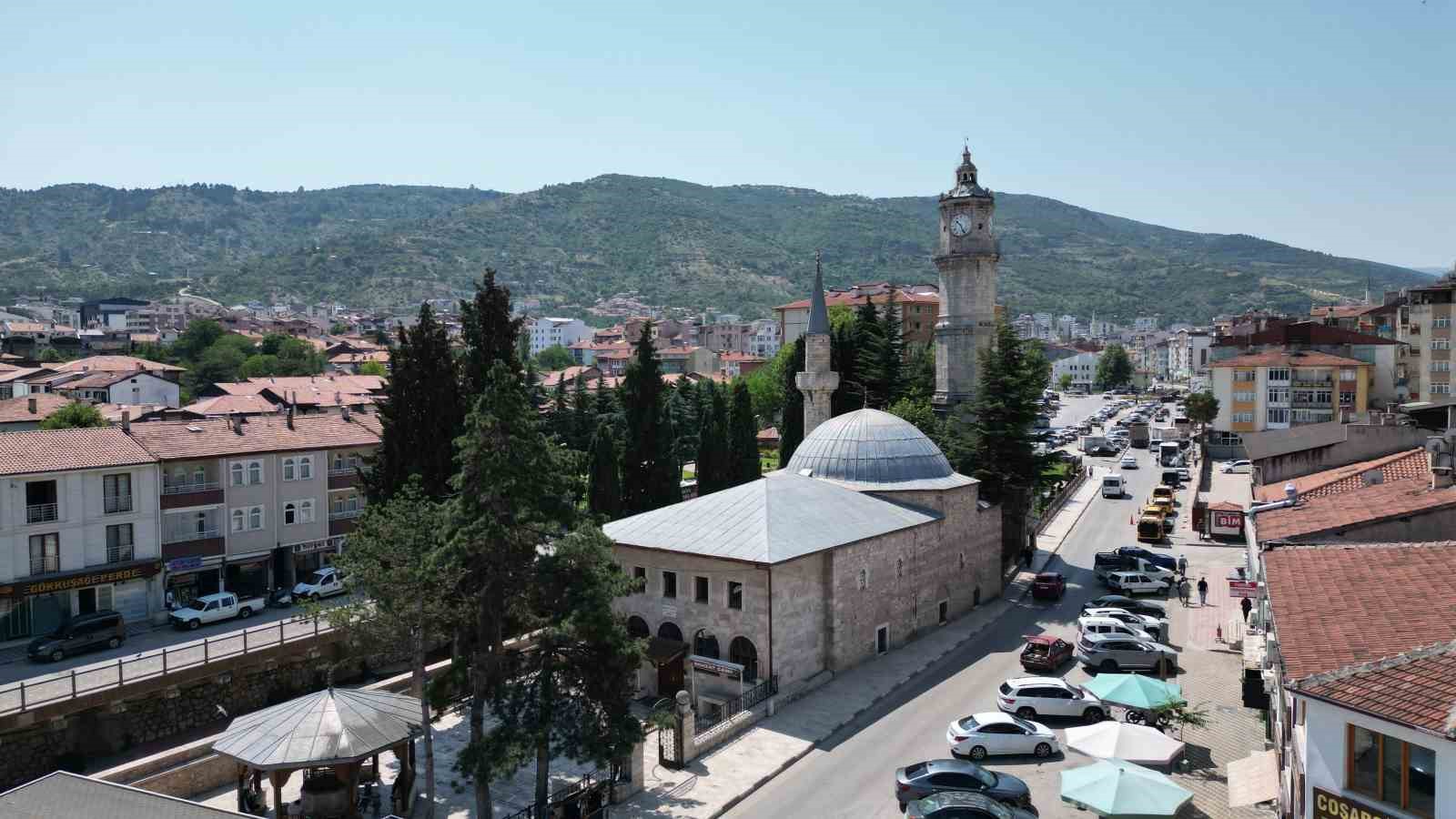 Osmanlıca kitabe 1908 yılındaki selin acısını günümüze taşıyor