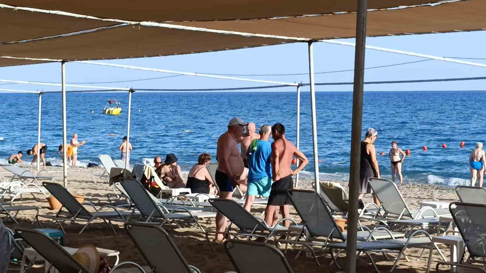 Antalya’da tatil yapan turist denizde boğuldu