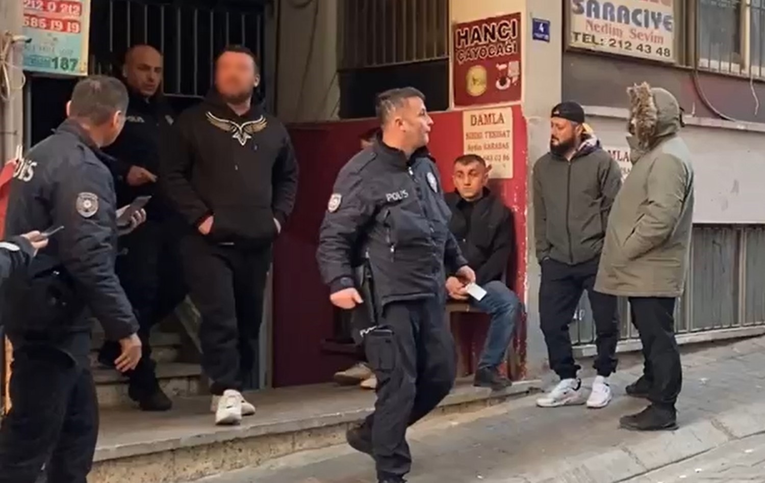 Cinayetin ardından evden elleri cebinde çıkan zanlıya müebbet hapis cezası verildi