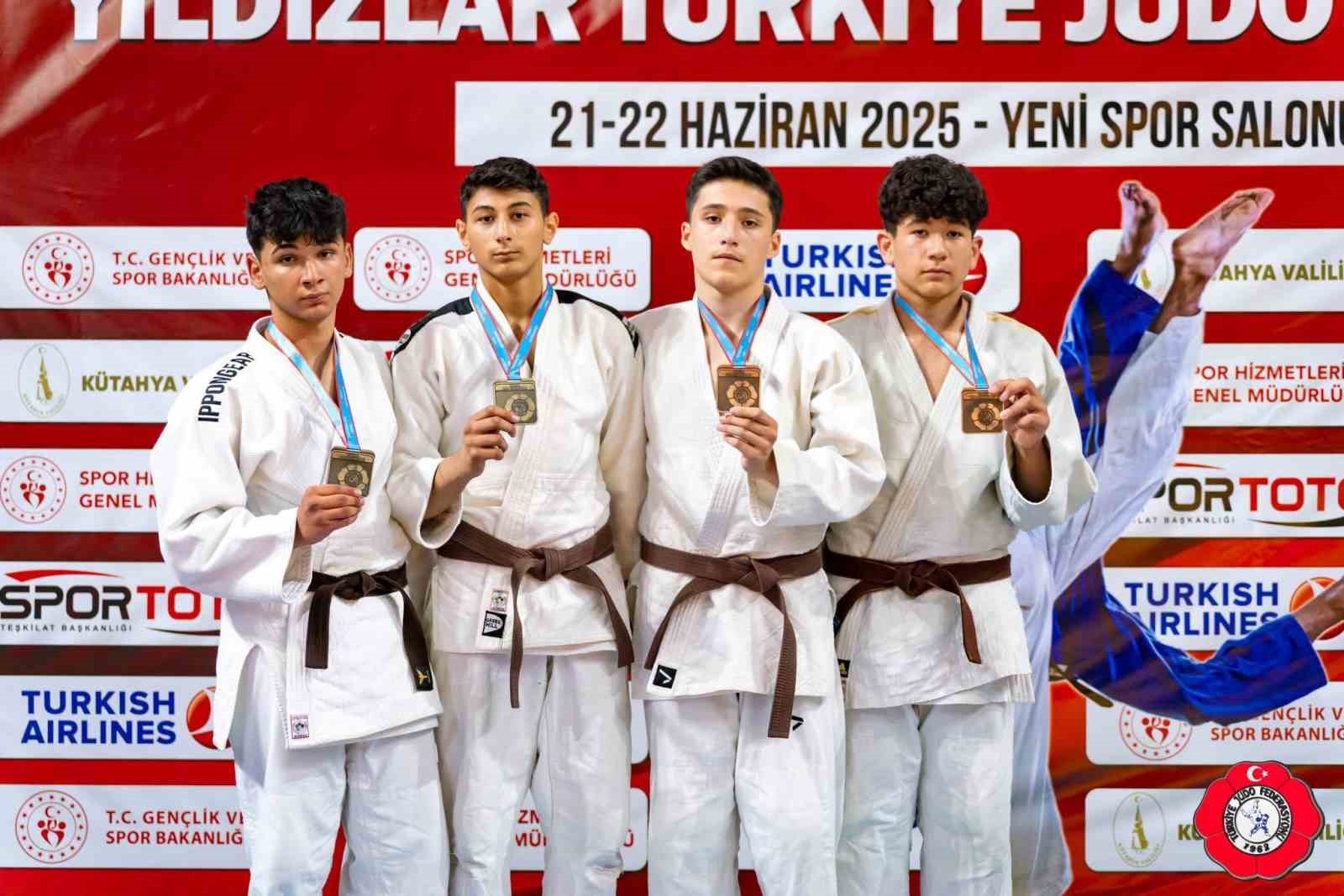 Ahmet Buğra Kısa, Türkiye üçüncüsü oldu
