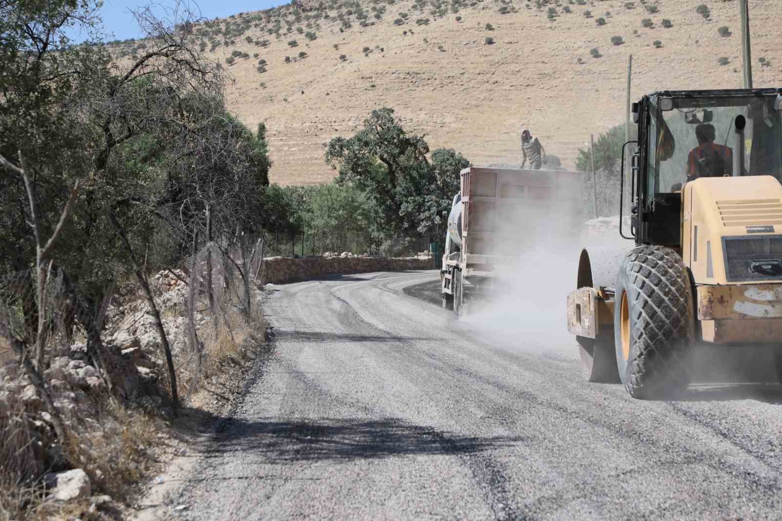 Mardin’de 20 yıllık yol sorunu çözüme kavuşturuldu
