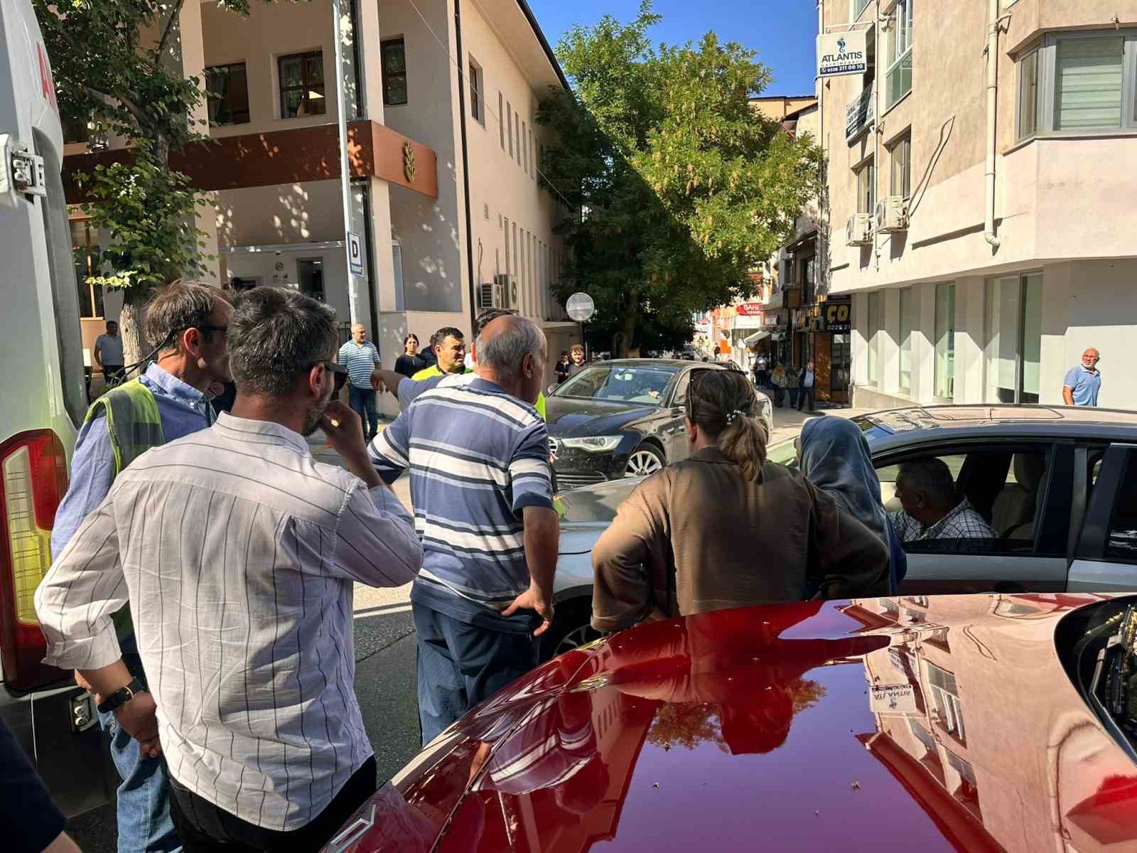 Bilecik’te otomobil çarptığı yaya yaralandı