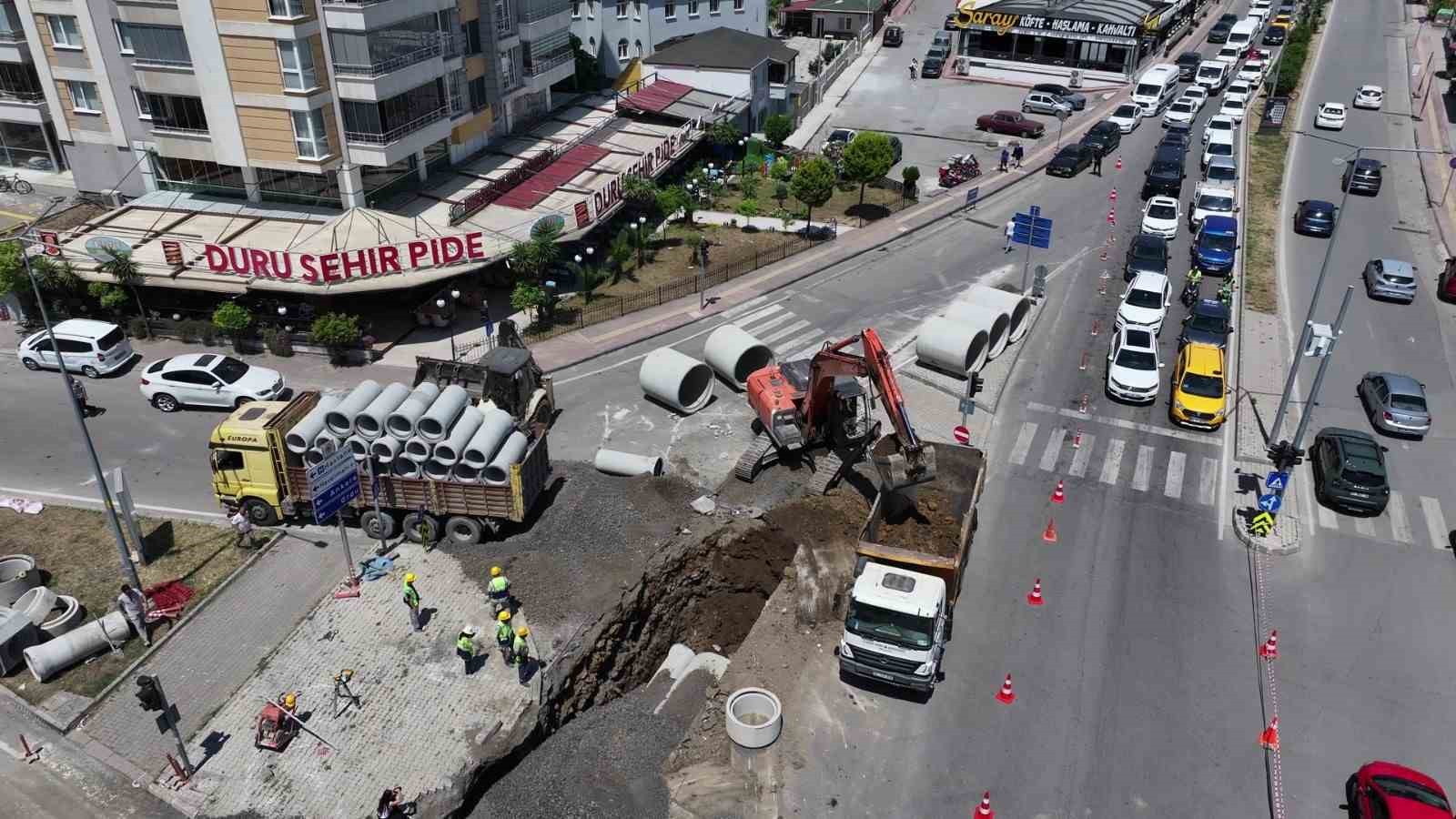 Samsun’da 2 bin milimetrelik borularla altyapı çalışması
