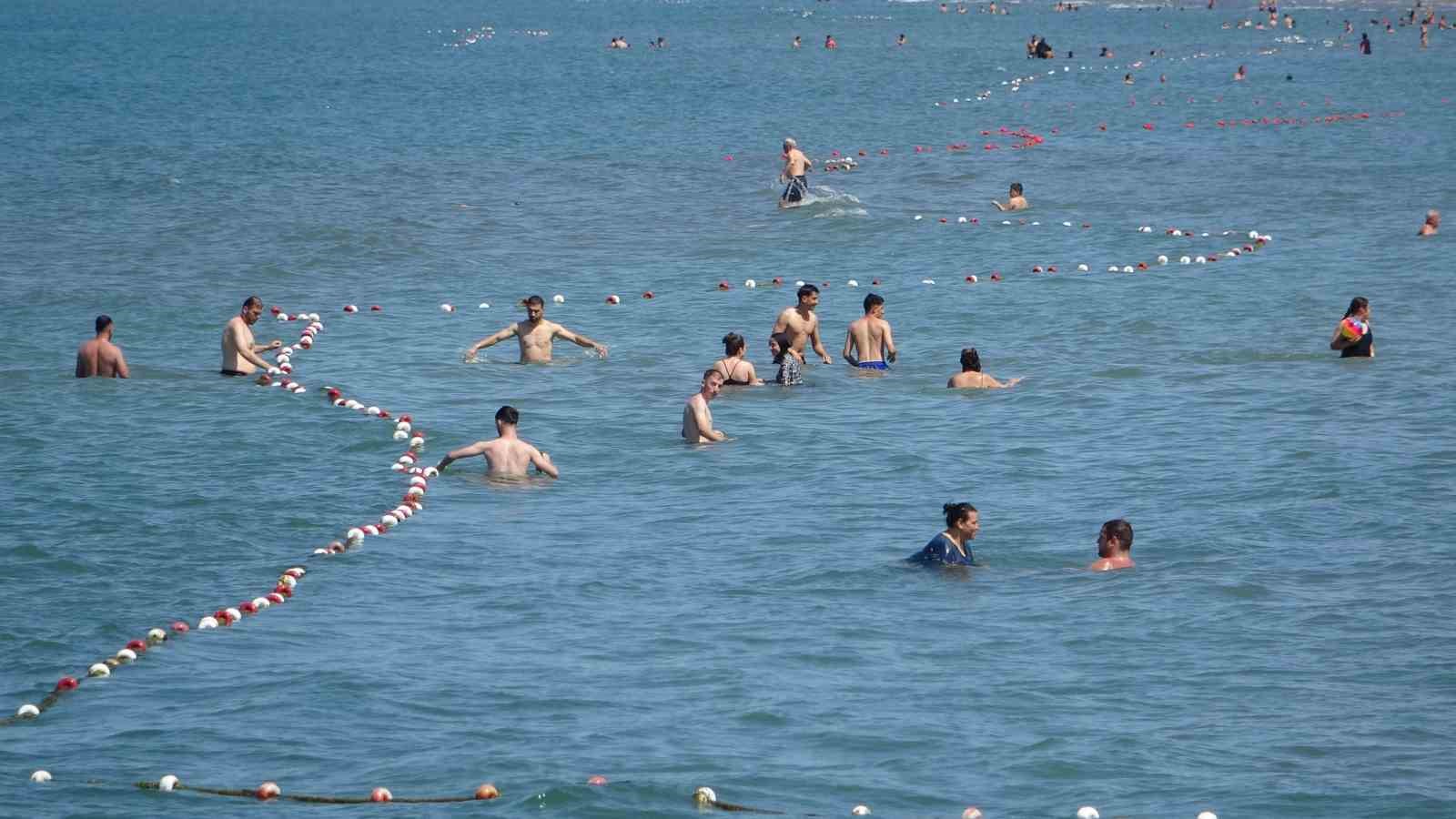 Onlarca boğulma vakasına müdahale eden profesör uyardı: "Deniz keyfiniz faciaya dönüşmesin"