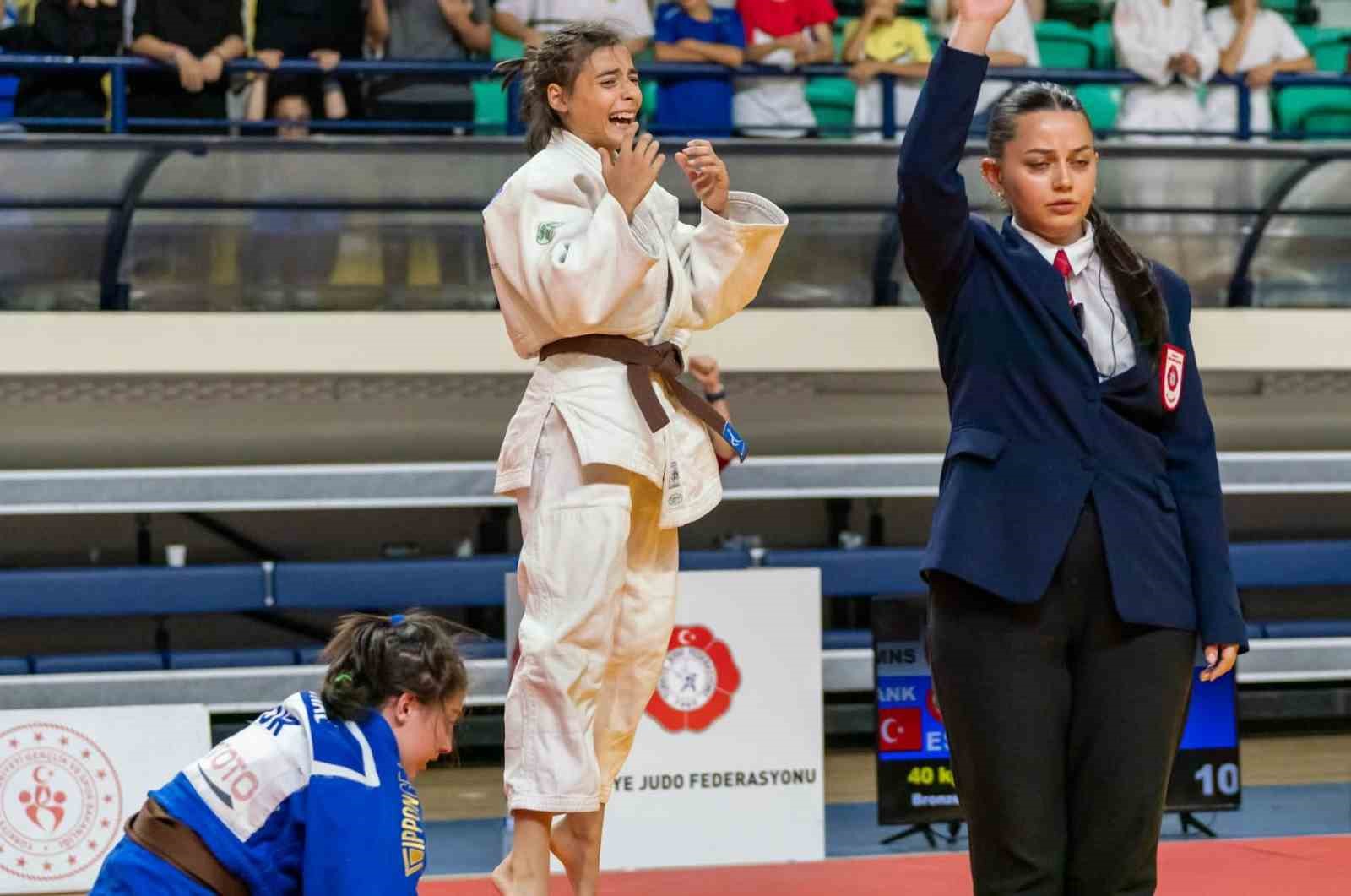 Yunusemreli judocular Kütahya’da Manisa’nın gururu oldu