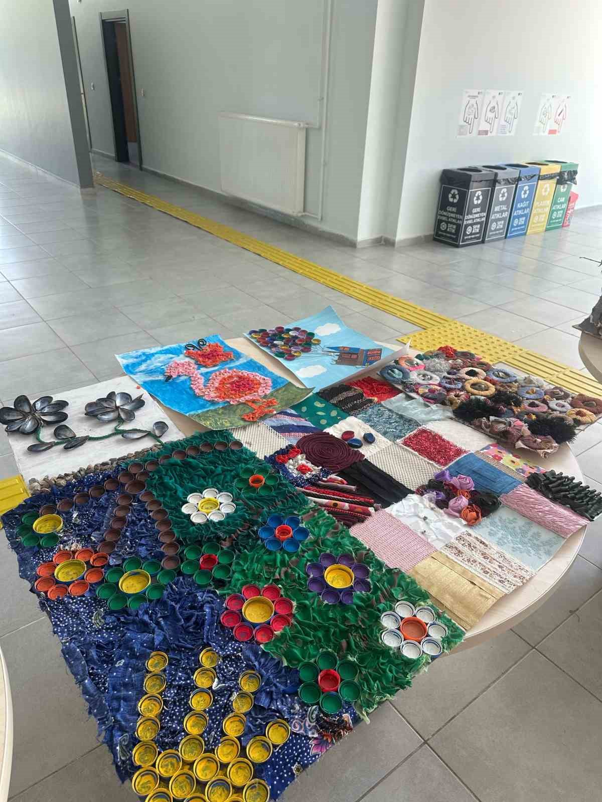 Munzur&rsquo;da "atıktan sanata"
