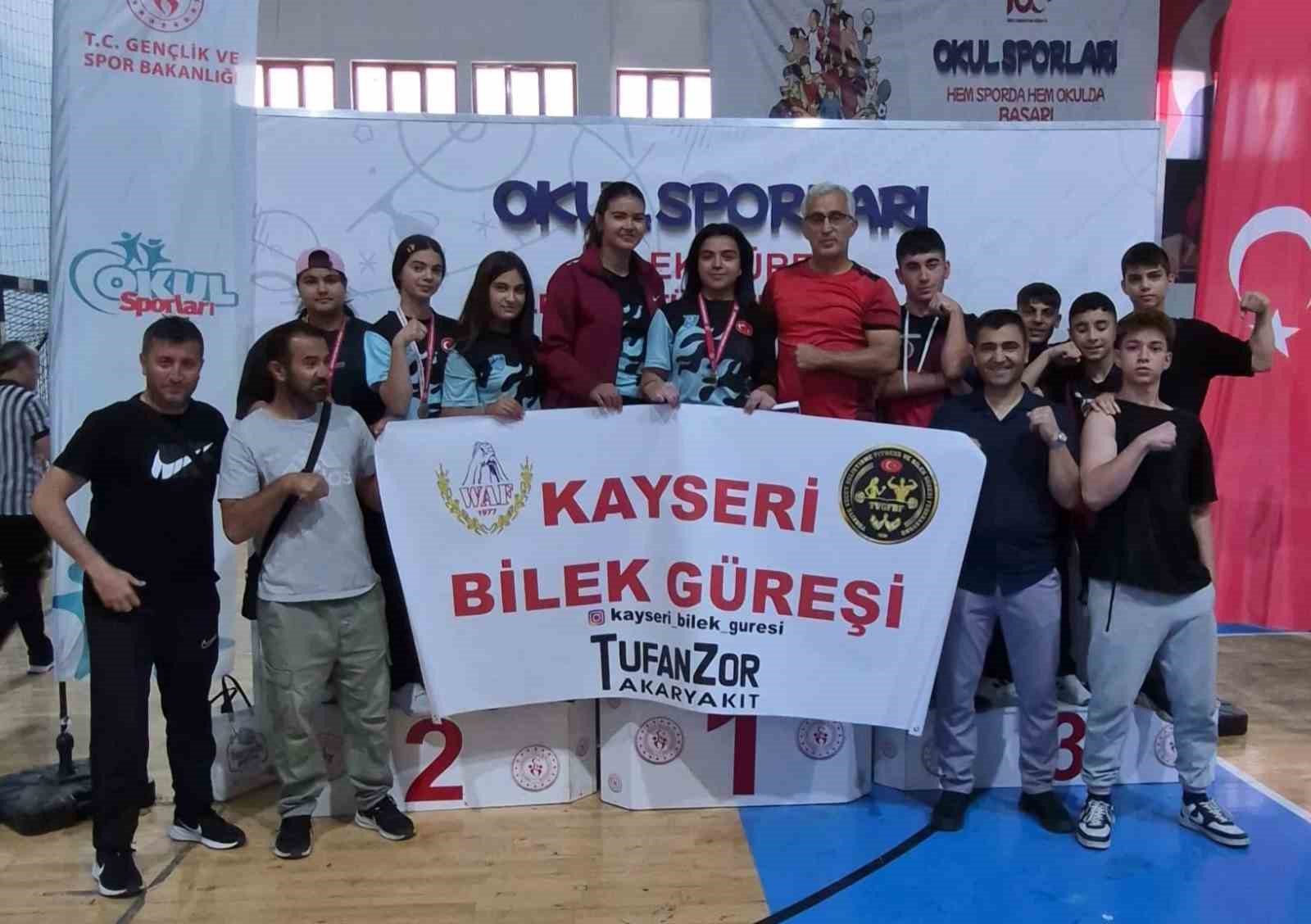 Kayserili çocukların bileği bükülemedi
