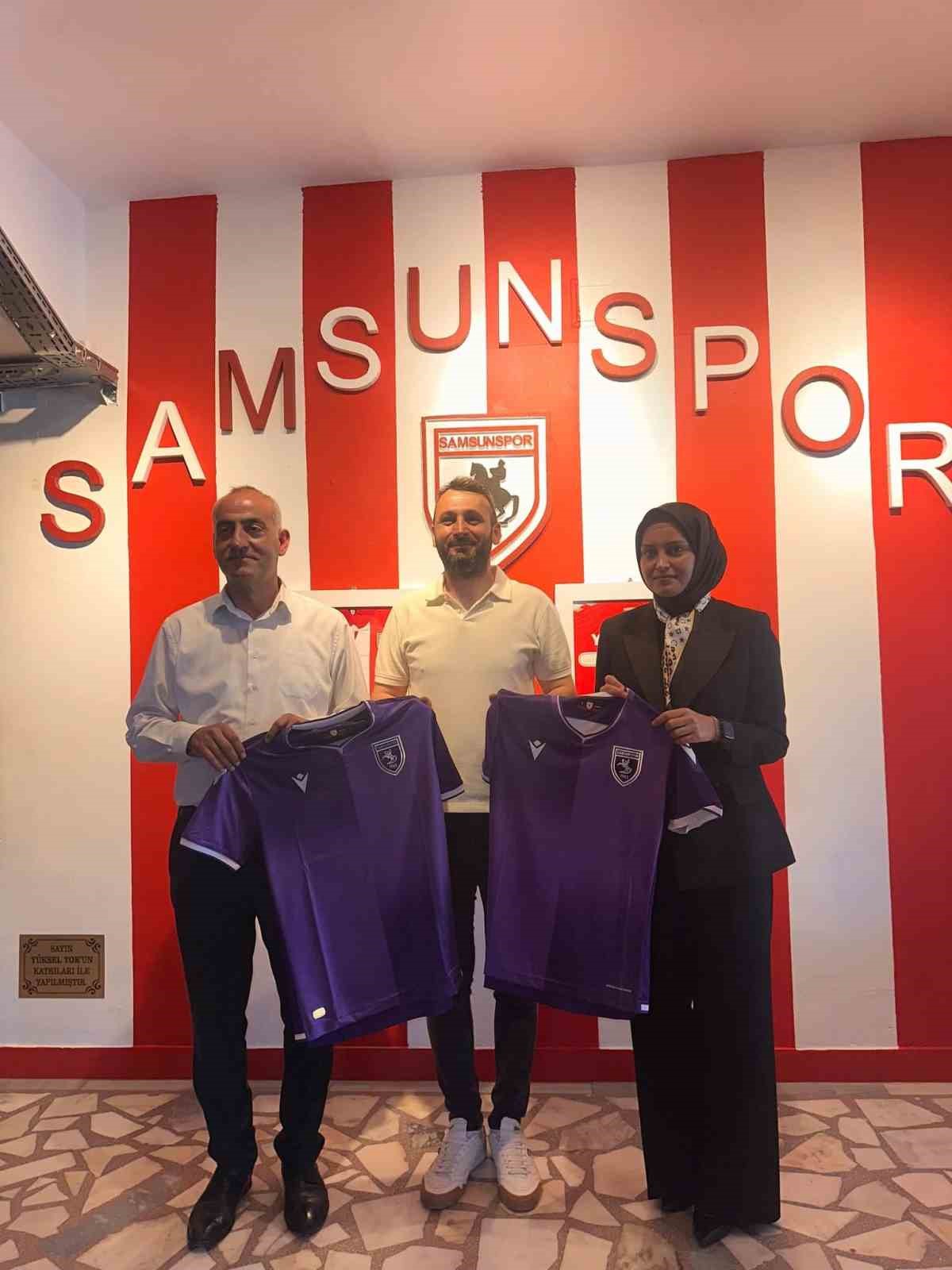 Liseye Samsunspor k&ouml;şesi
