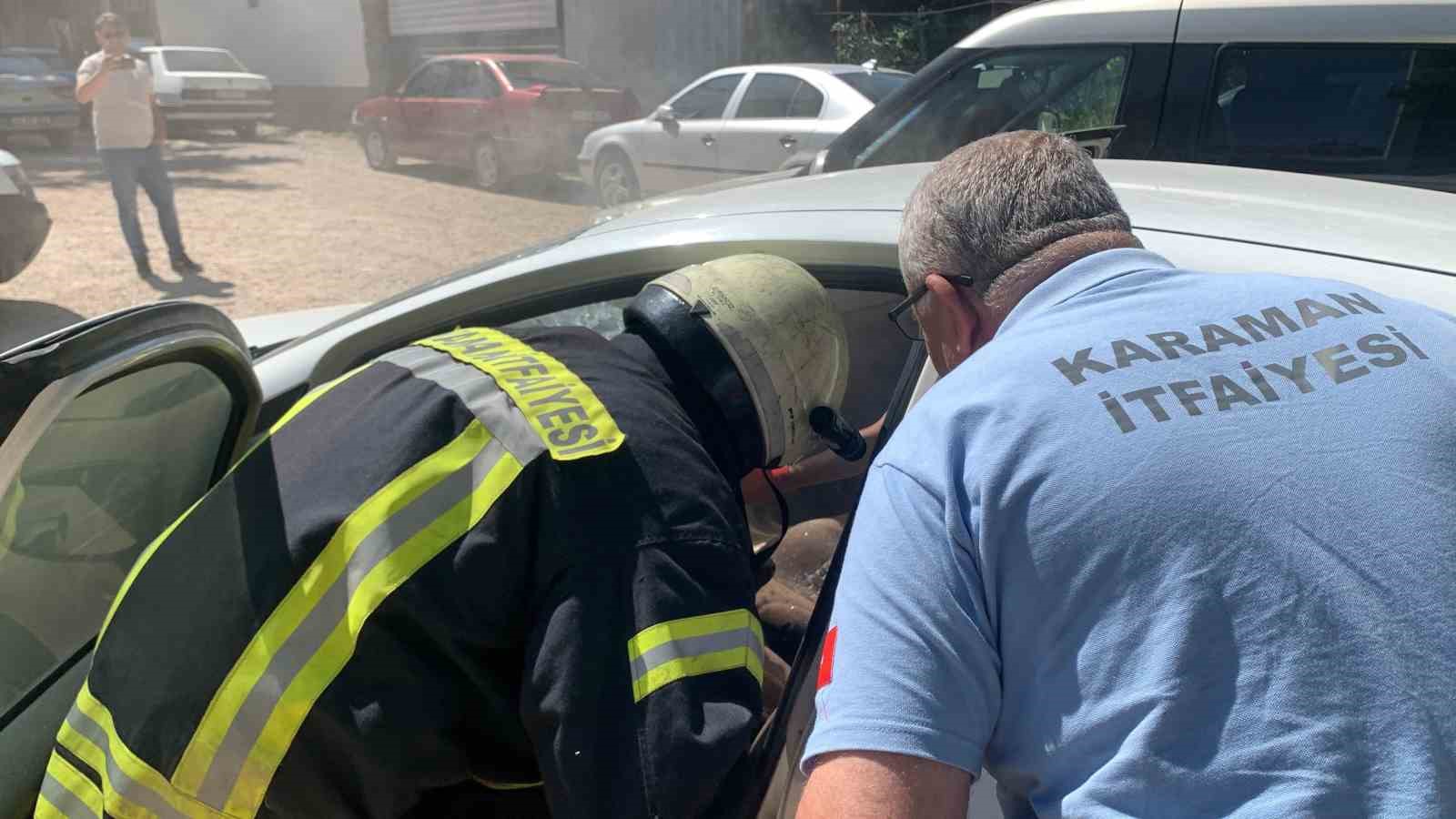 Karaman&rsquo;da patlayan telefon bataryası az kalsın aracı yakacaktı
