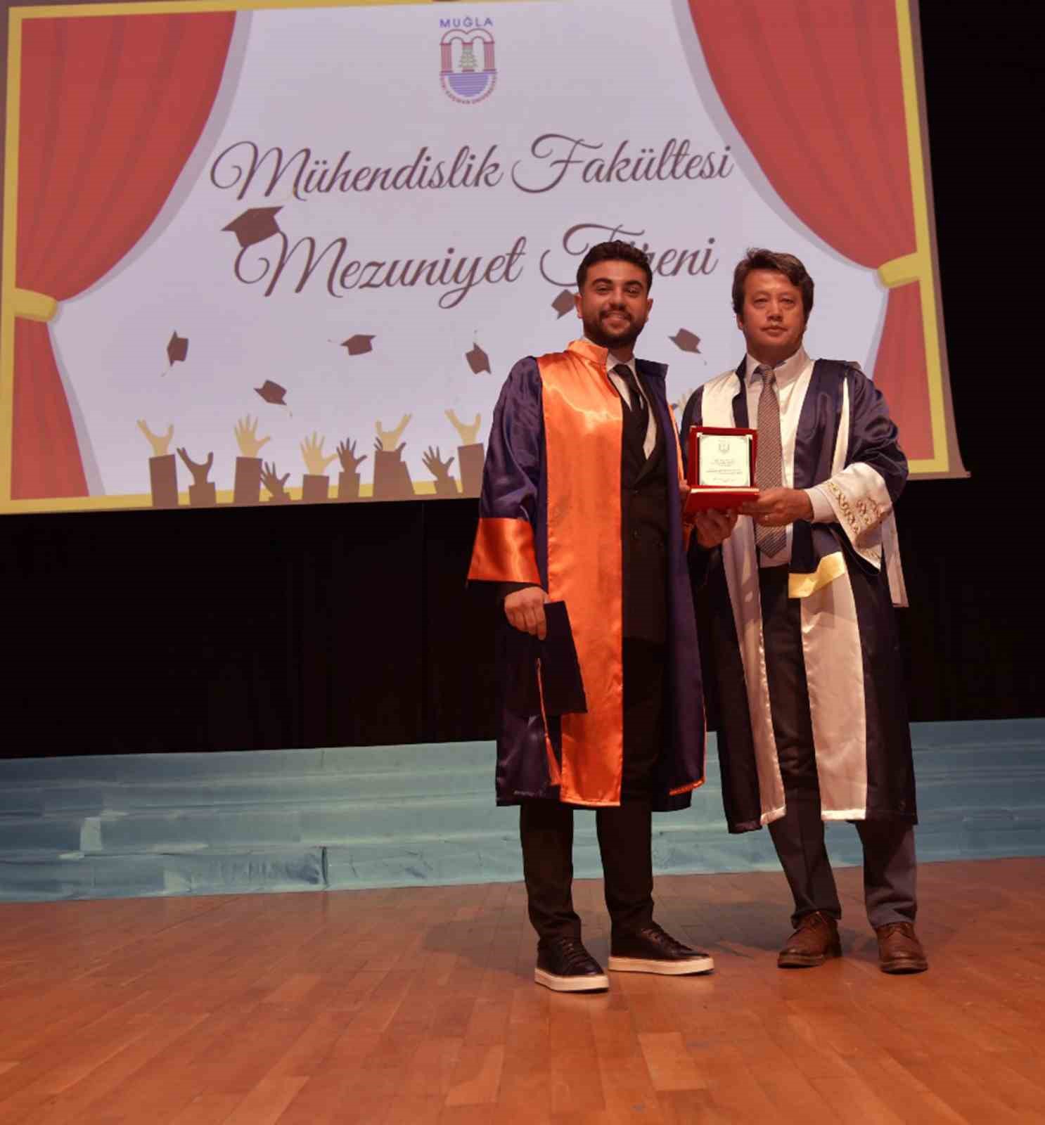 Gen&ccedil; m&uuml;hendisler mezun oldu
