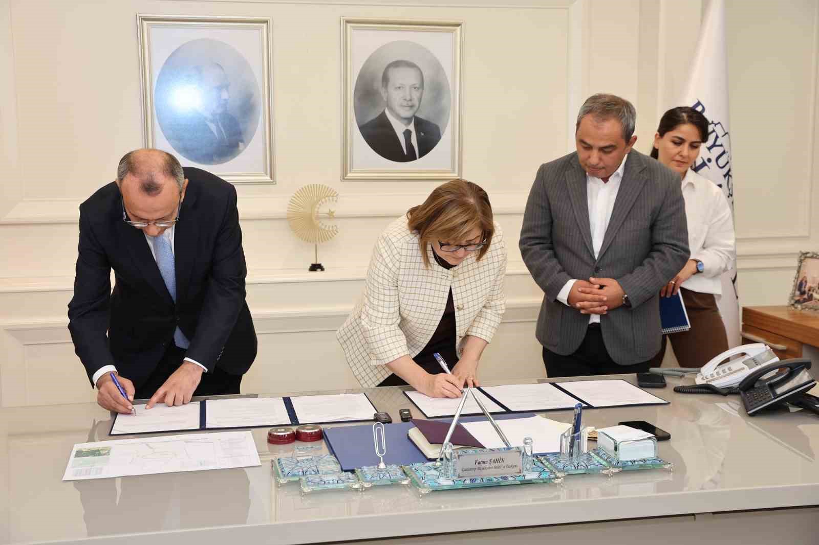 Gaziantep b&uuml;y&uuml;kşehir&rsquo;den yeni yeşil alan &ccedil;alışması
