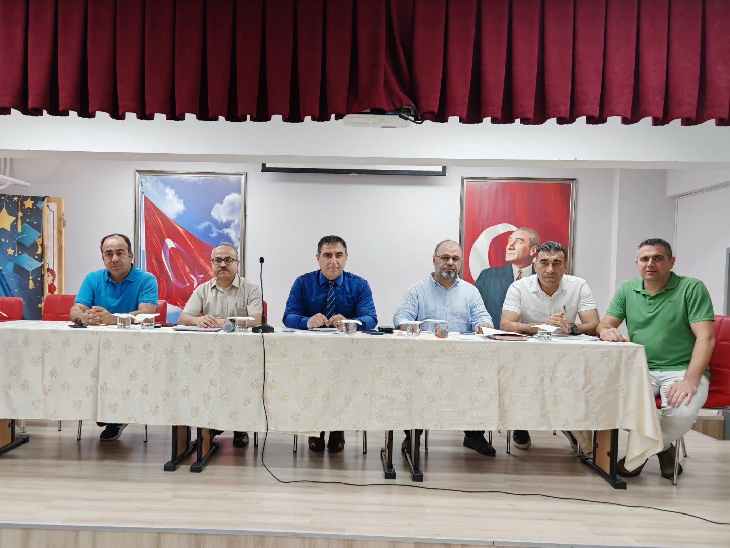 Nazilli&rsquo;de eğitim yılı masaya yatırıldı, yeni d&ouml;nem i&ccedil;in yol haritası belirlendi
