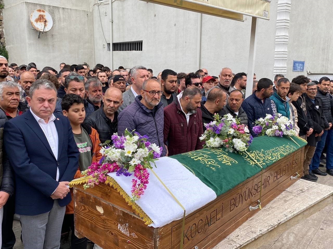 Kıvanç’ın annesi oğluyla son dansını paylaştı