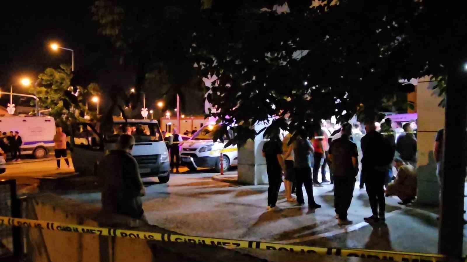 Hastane bah&ccedil;esindeki cinayetin zanlısı tutuklandı
