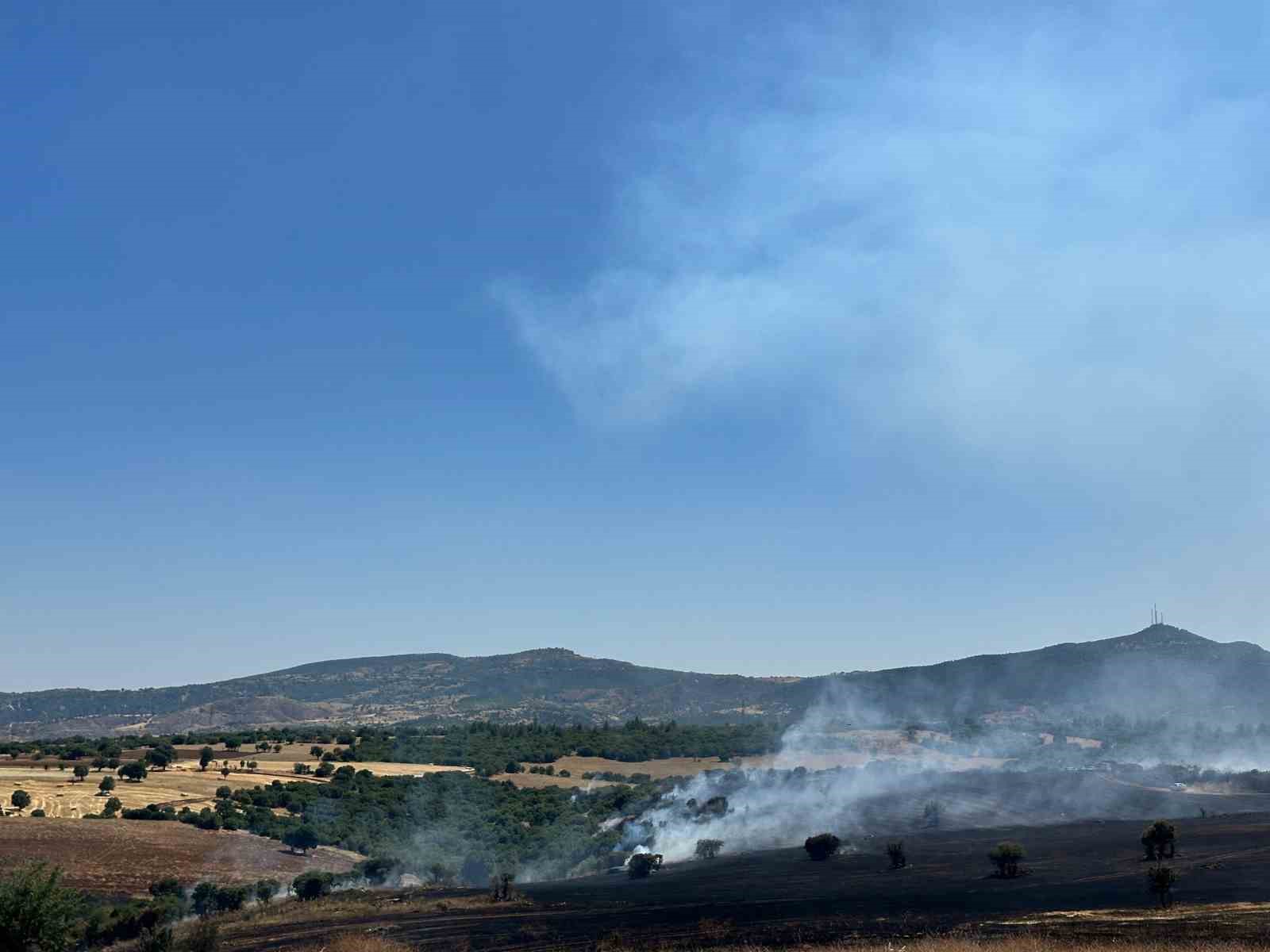 Balya makinesinden &ccedil;ıkan kıvılcım yangına neden oldu

