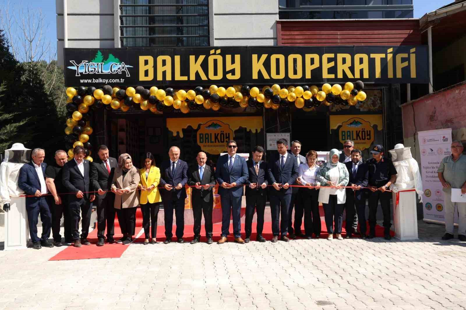Yığılca’da bal dolum tesisi ve arı ürünleri satış mağazası açıldı