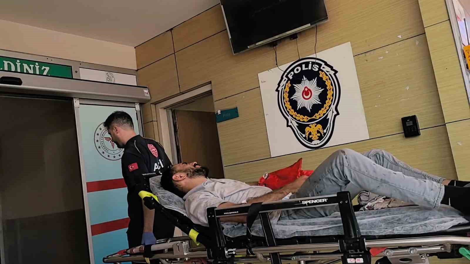 Kolunu makineye kaptıran iş&ccedil;i yaralandı
