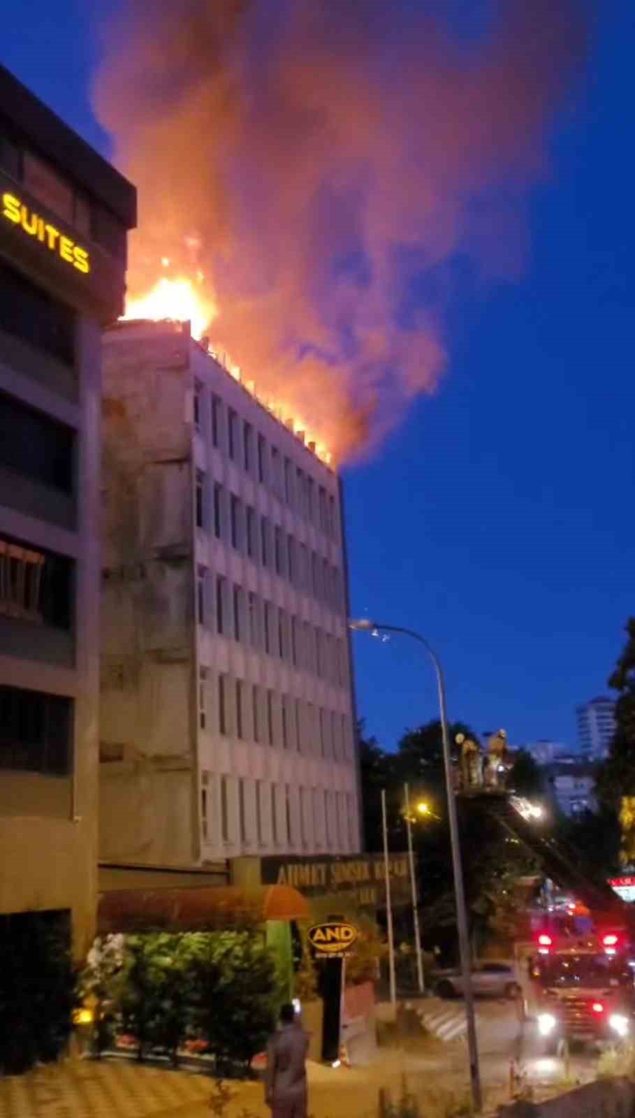 Kartal’da korkutan yangın
