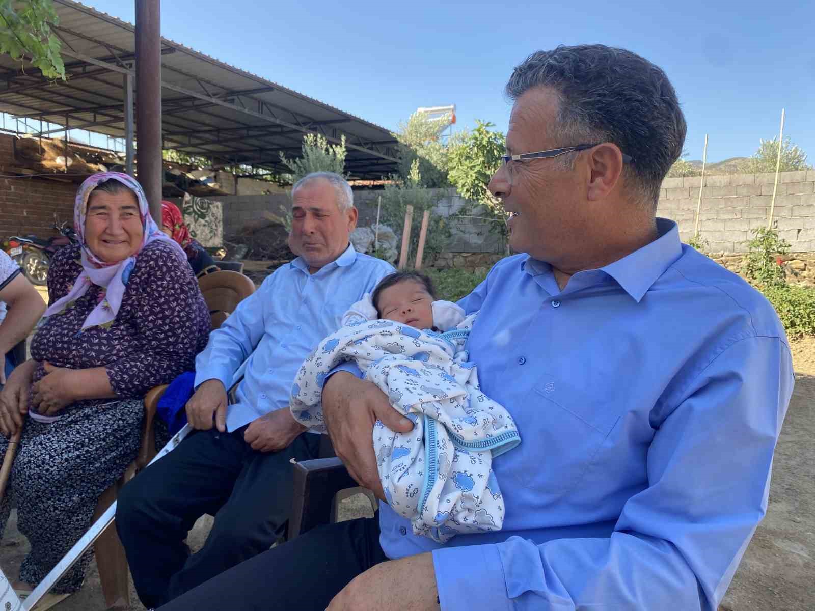 Bebeklerine merhum Başkan Ferdi Zeyrek&rsquo;in ismini verdiler
